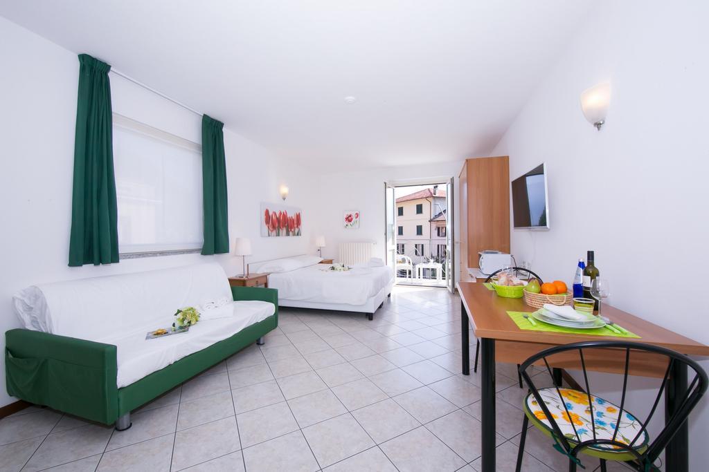 Residence Riva Del Lario Gravedona Exterior photo